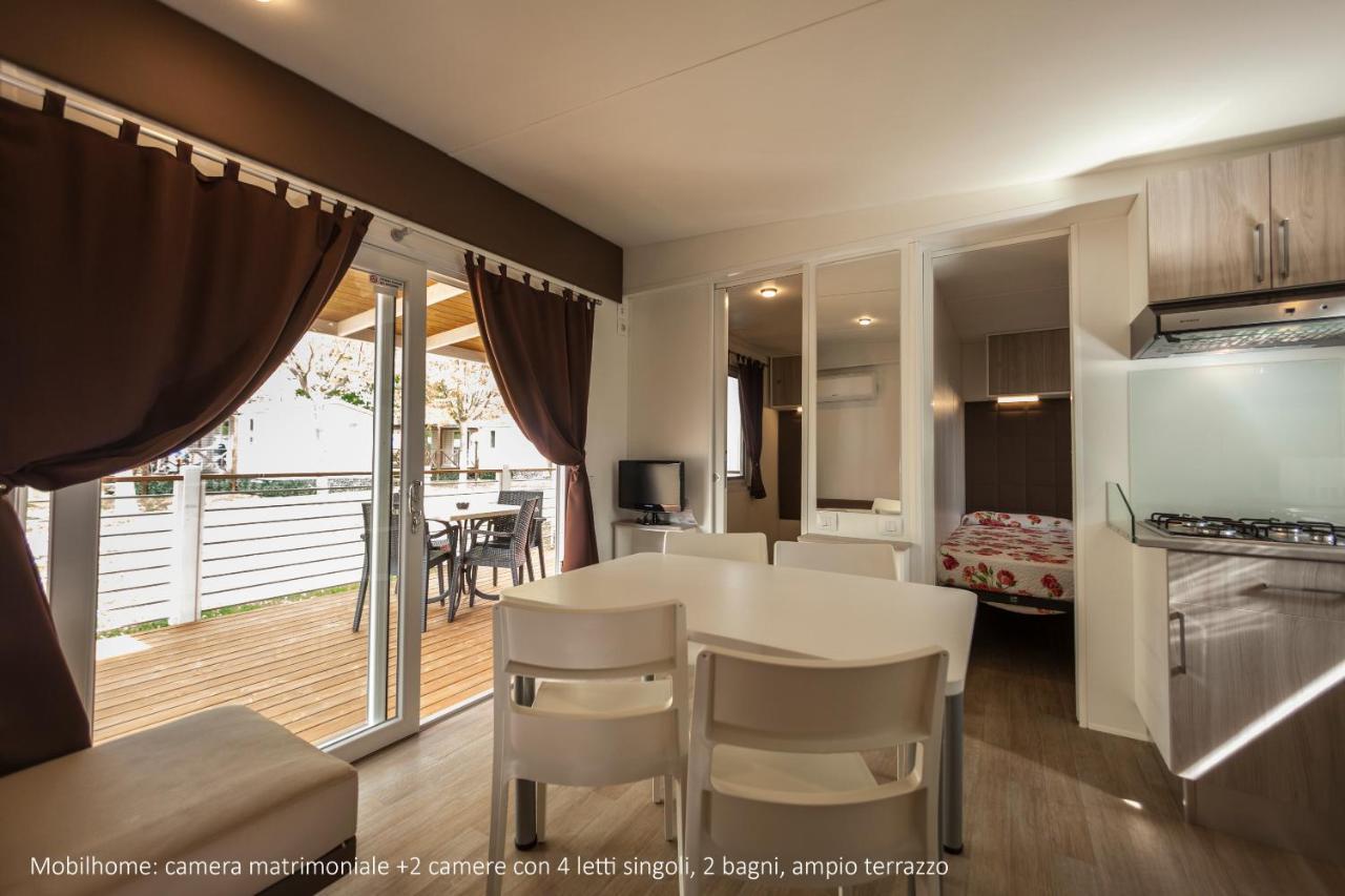 Camping Da Giovanni Peschiera del Garda Eksteriør billede